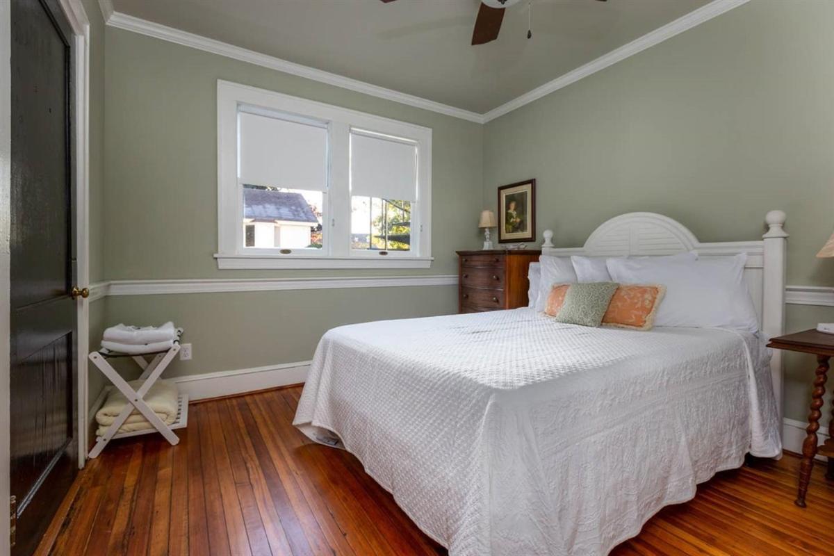 Renowned Historic Home Downtownacross From Park Winston-Salem Zewnętrze zdjęcie
