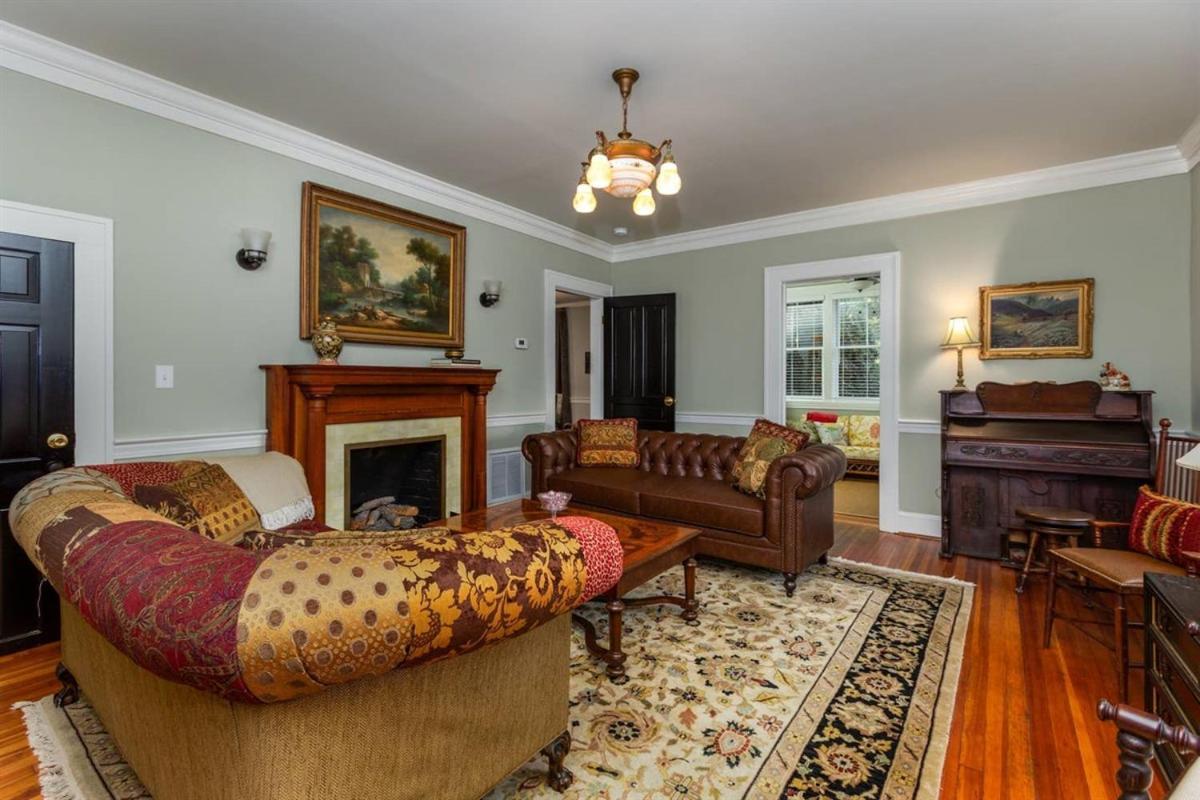 Renowned Historic Home Downtownacross From Park Winston-Salem Zewnętrze zdjęcie